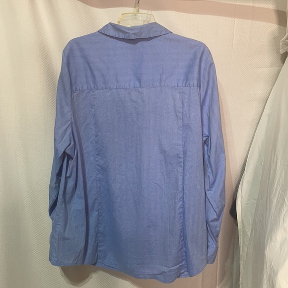 Lane Bryant 26 blue on blue herringbone pattern blouse shaped worn once euc - Picture 6 of 6